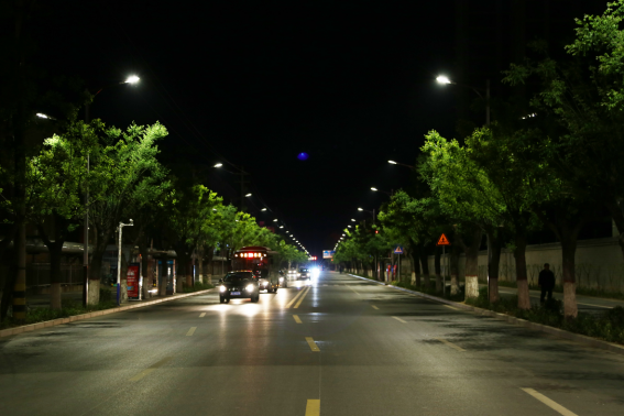 對(duì)led路燈產(chǎn)品不斷完善升級(jí)