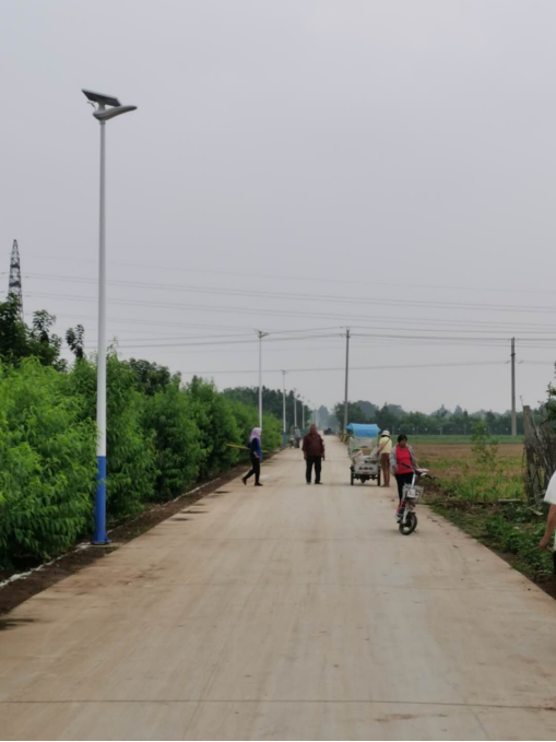 農(nóng)村道路照明的好選擇太陽能路燈